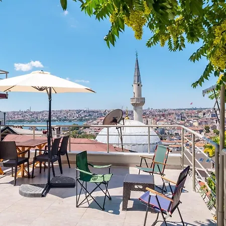 Central Flat With A Shared Terrace In Beyoglu Apartamento Estambul