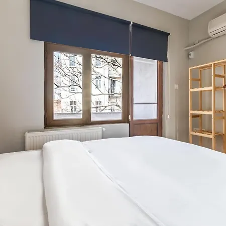 Apartamento Central Flat With A Shared Terrace In Beyoglu Estambul