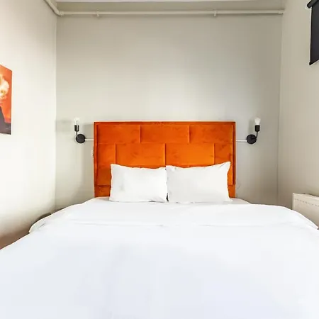 Central Flat With A Shared Terrace In Beyoglu Apartment *
